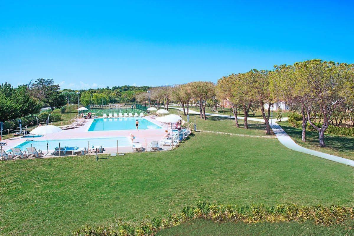 Adamo Ed Eva Resort Нумана Экстерьер фото
